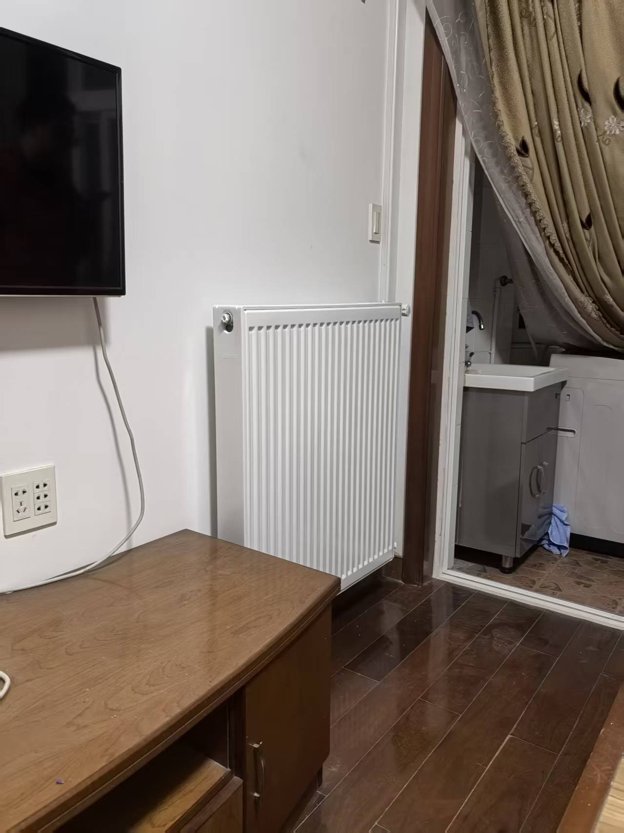 湖州明装暖气片